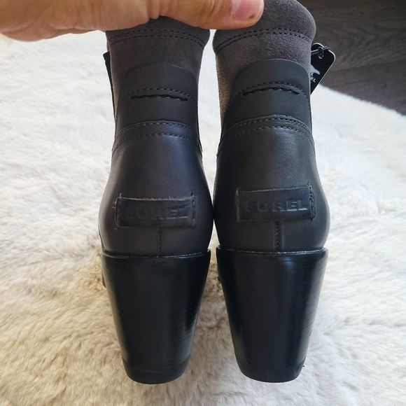 Sorel NWT Chelsea After Hours Quarry Suede Boots - Picture 10 of 14